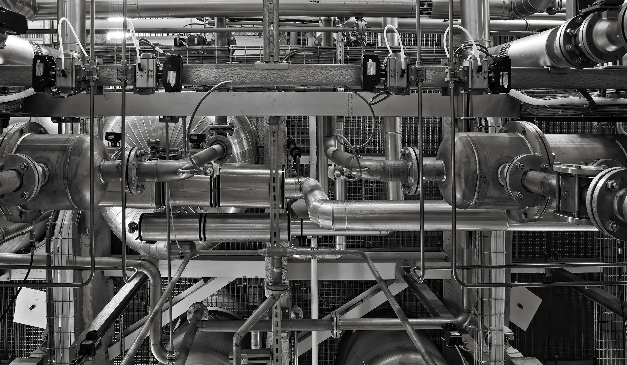 Industrial steel pipework, valves and flanged connections