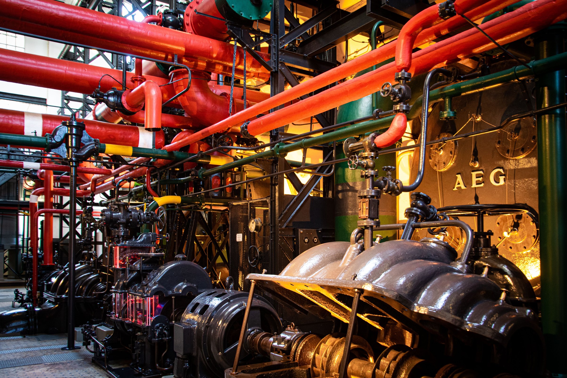 Industrial machinery, pipework and mechanical assemblies